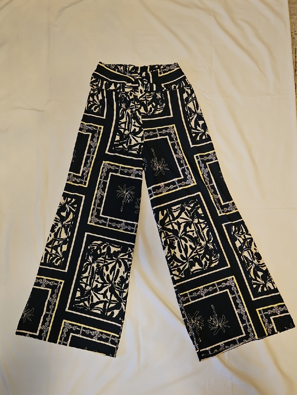 High-Waist Wide-Leg Tropical Print Pantalonas from Brazil - Dark Blue & Yellow